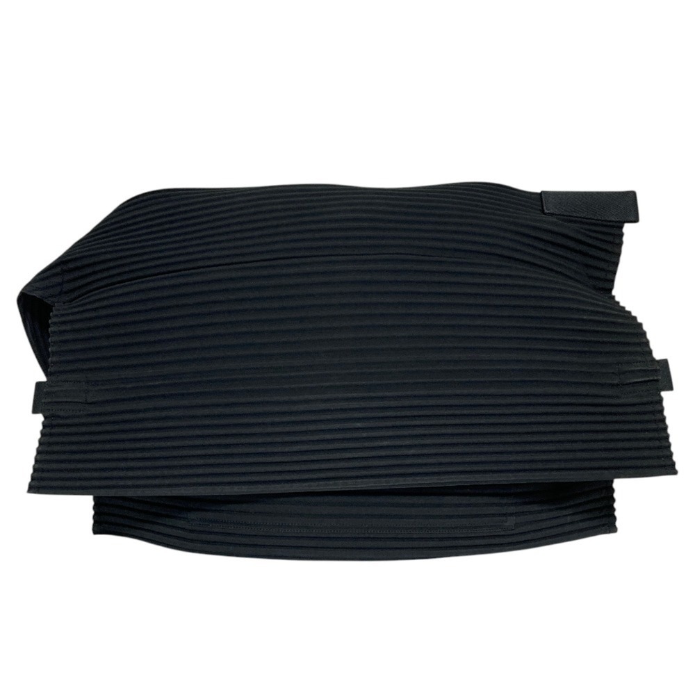 HOMME PLISSE ISSEY MIYAKE Pleats Easy Handbag HP04AG508 Black (Men's & Women's)